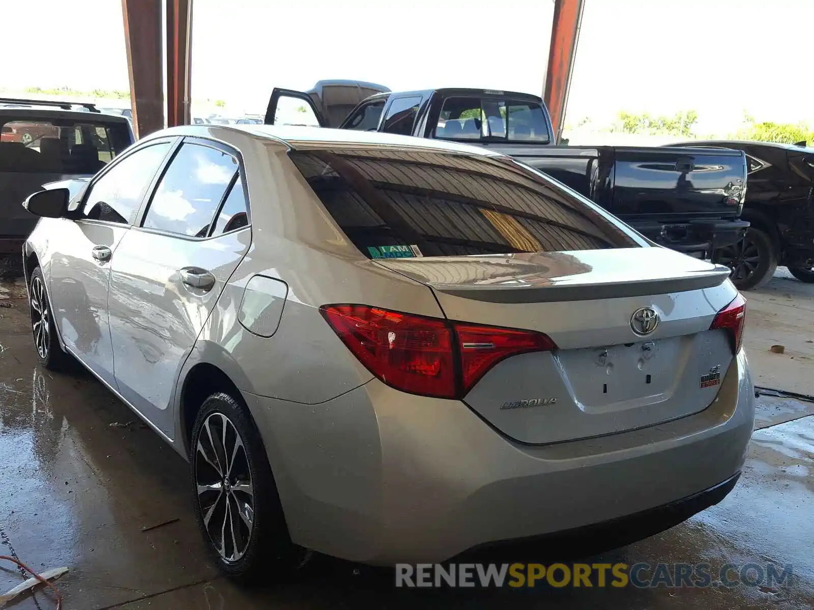 3 Photograph of a damaged car 2T1BURHE2KC225269 TOYOTA COROLLA 2019