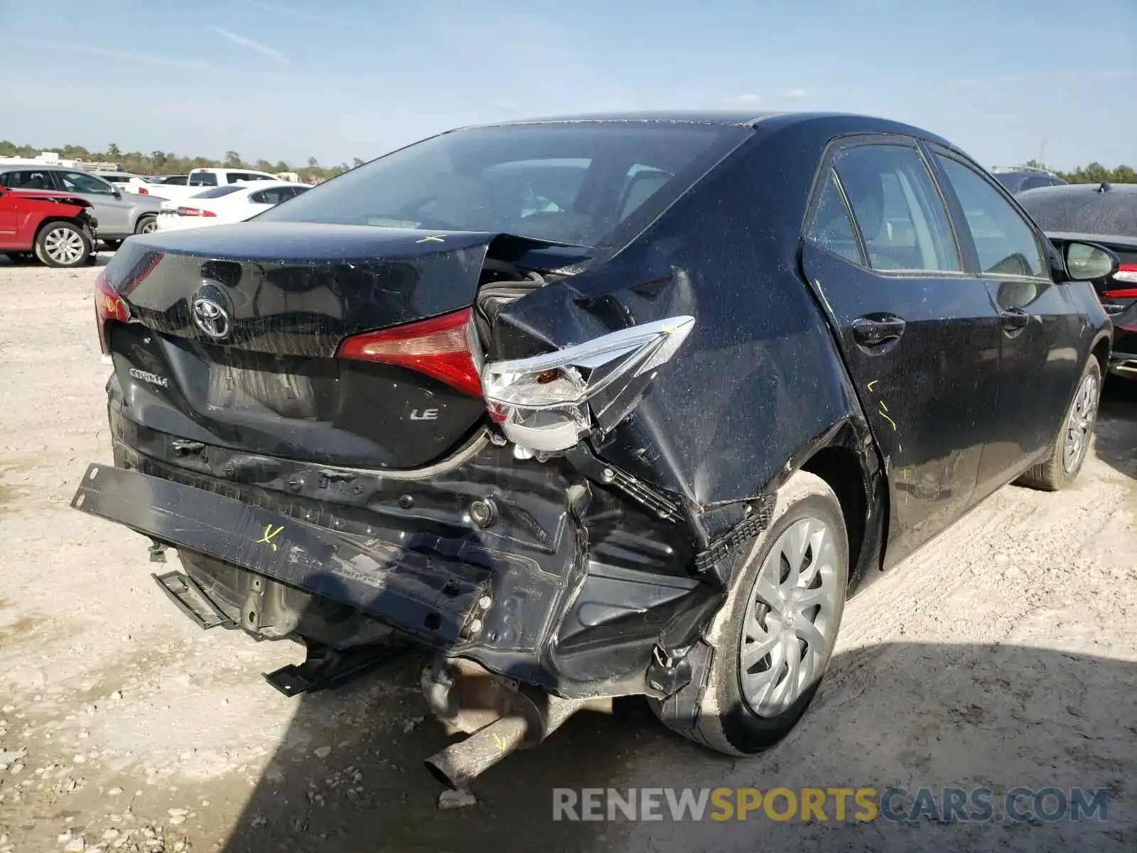 4 Photograph of a damaged car 2T1BURHE2KC235073 TOYOTA COROLLA 2019