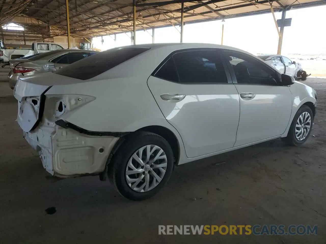 3 Photograph of a damaged car 2T1BURHE2KC235235 TOYOTA COROLLA 2019