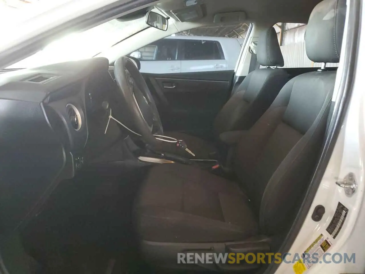 7 Photograph of a damaged car 2T1BURHE2KC235235 TOYOTA COROLLA 2019