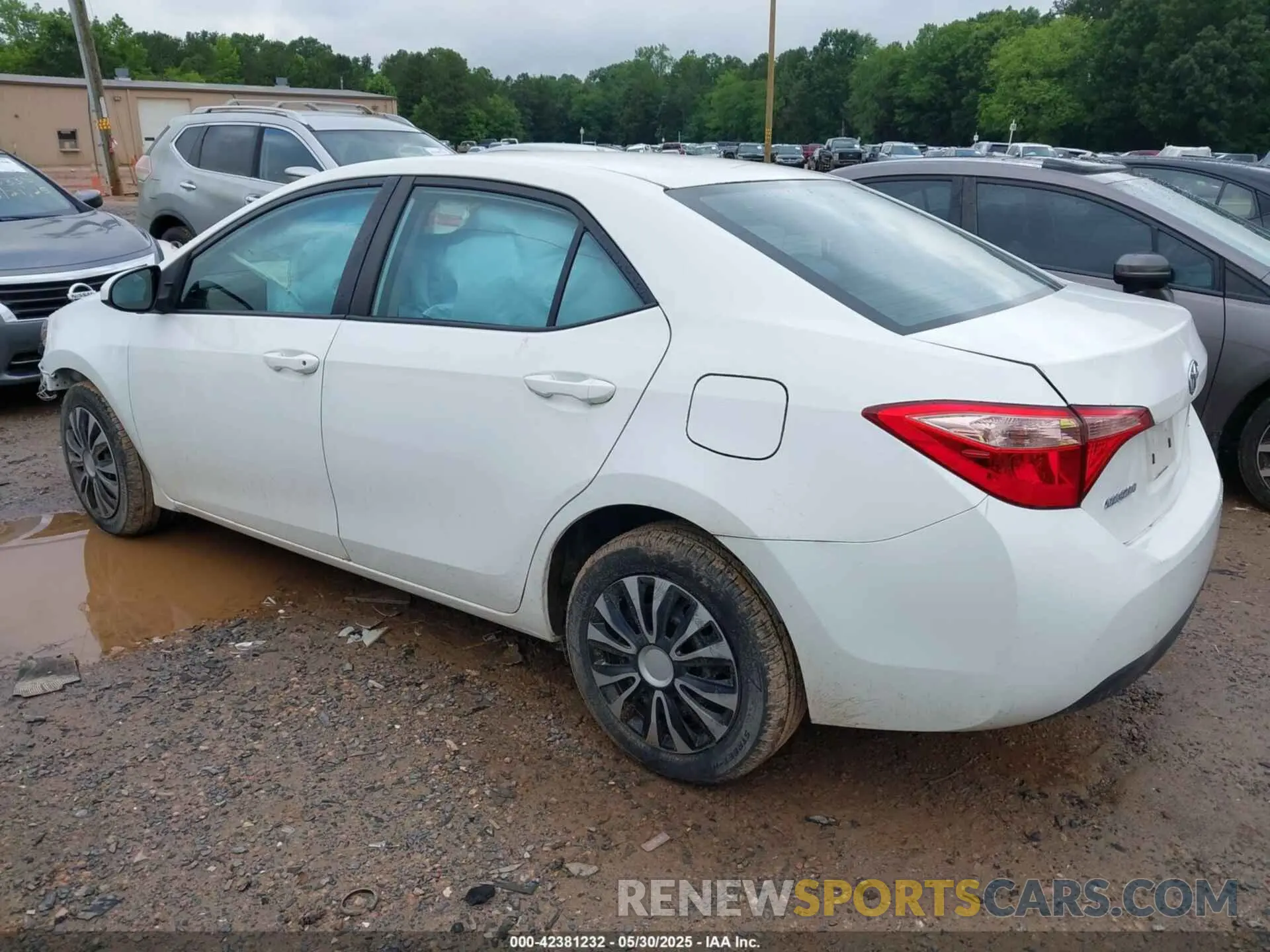 3 Photograph of a damaged car 2T1BURHE2KC240967 TOYOTA COROLLA 2019
