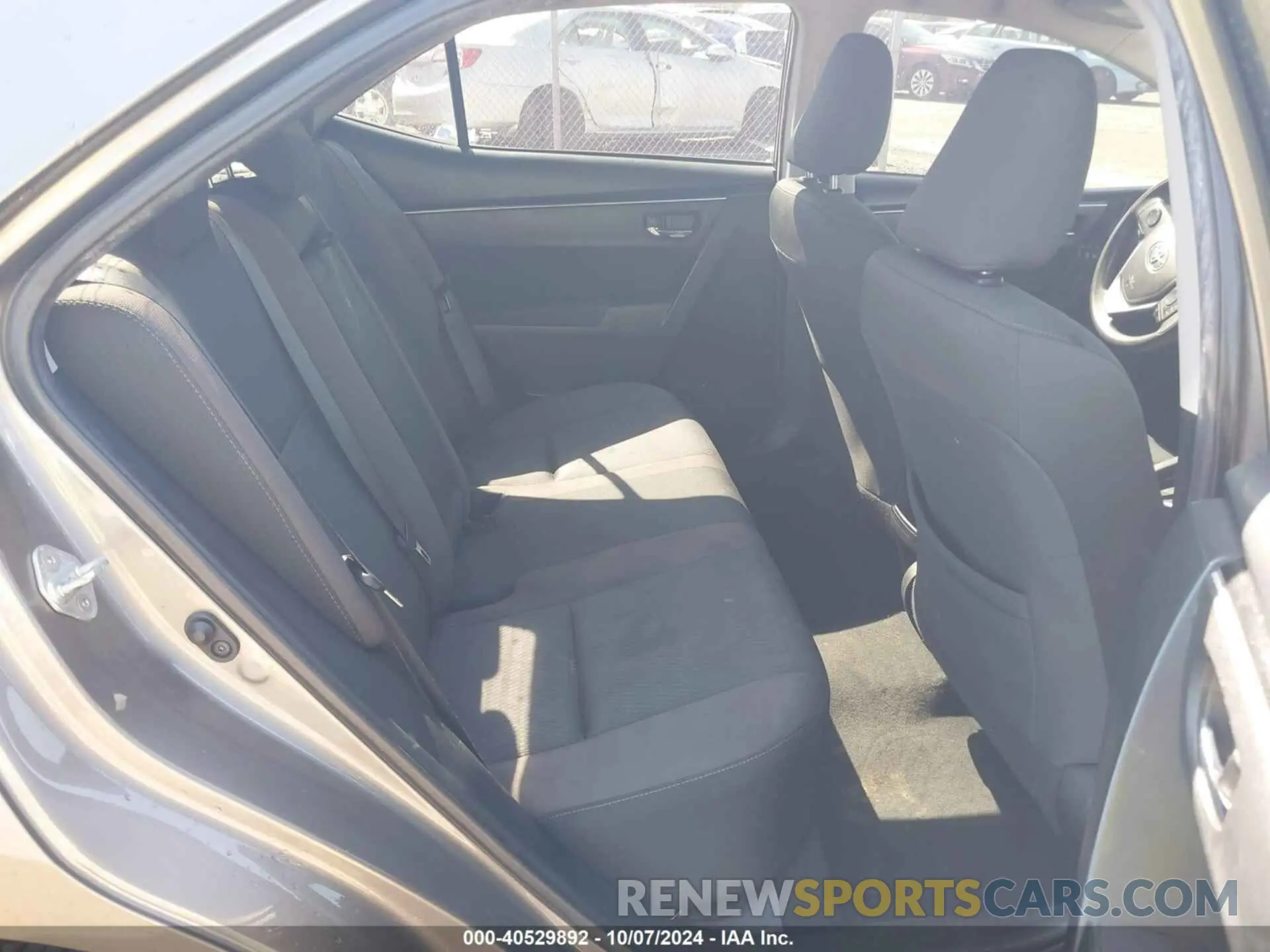 8 Photograph of a damaged car 2T1BURHE2KC241858 TOYOTA COROLLA 2019
