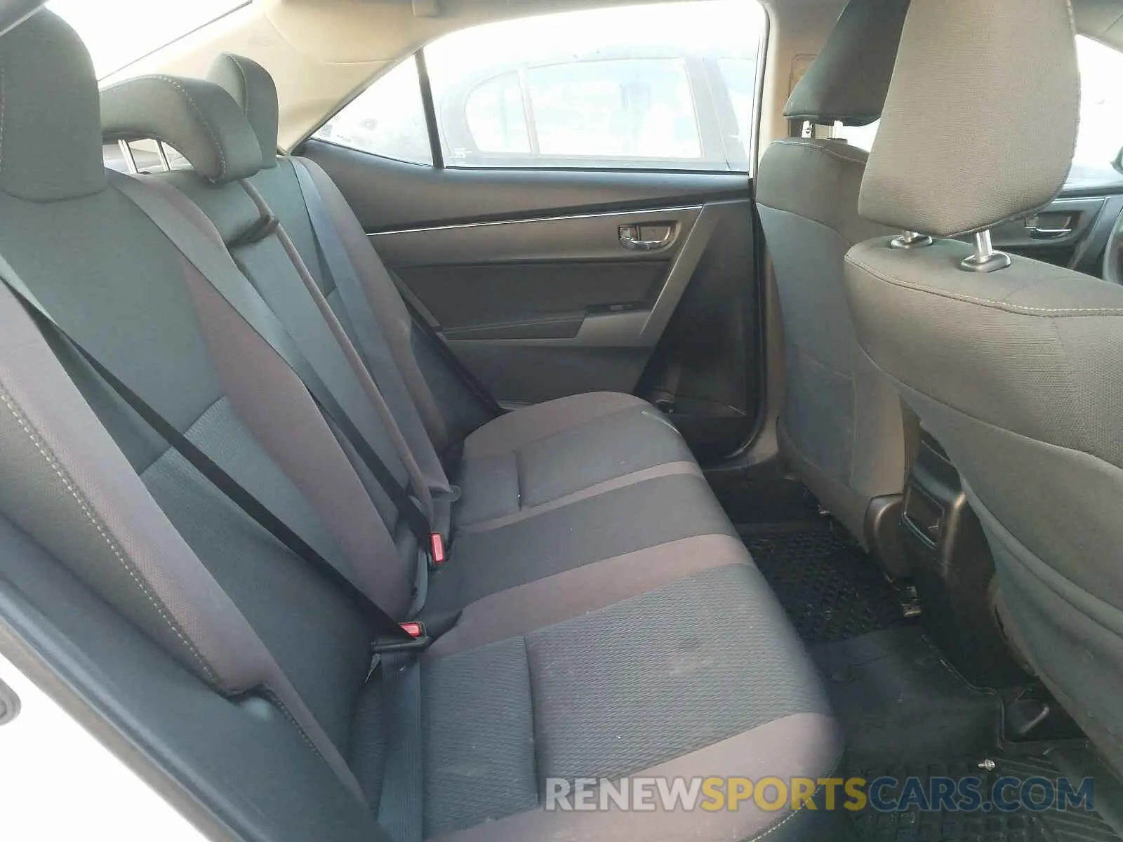 6 Photograph of a damaged car 2T1BURHE2KC246297 TOYOTA COROLLA 2019