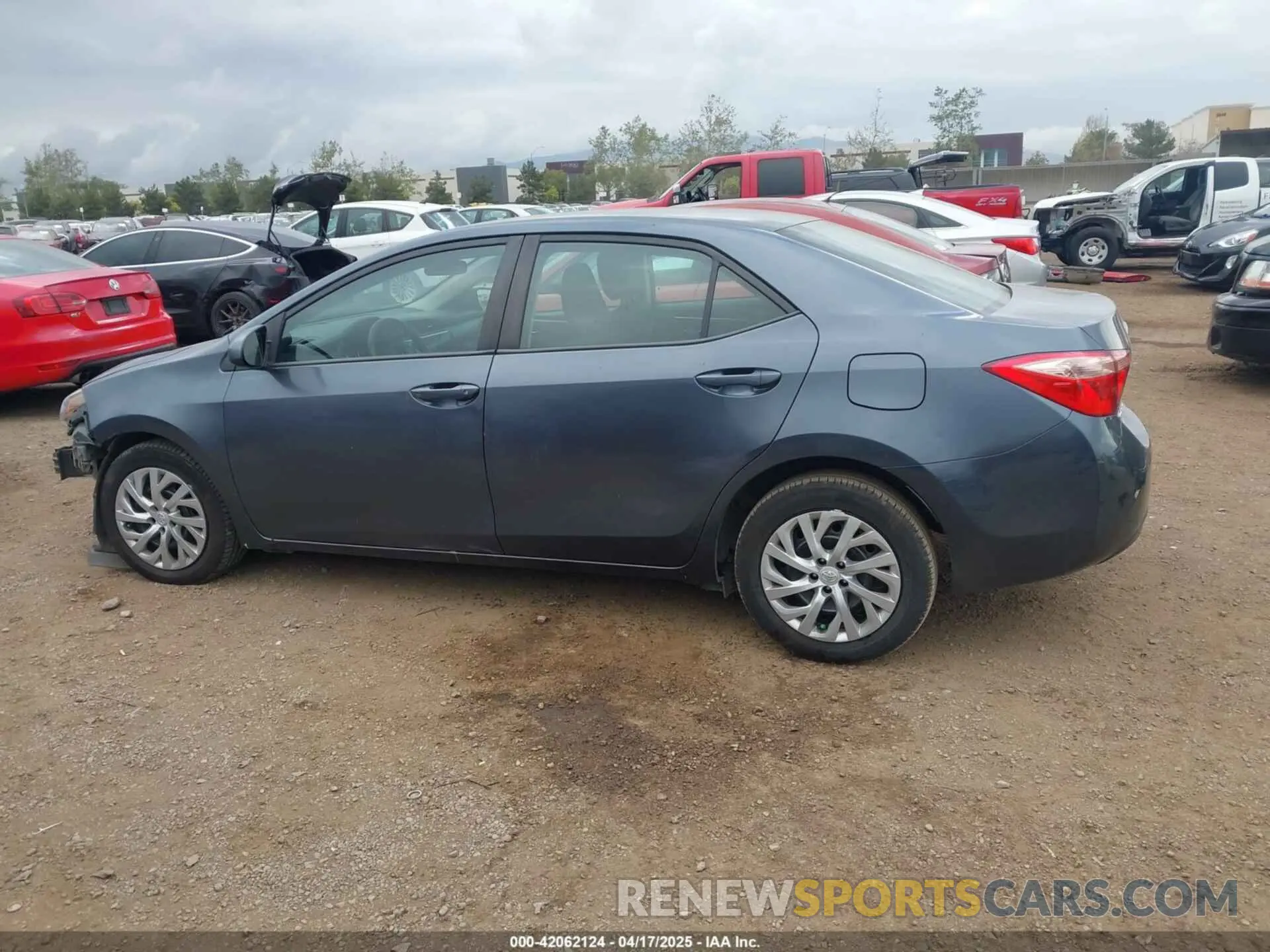 15 Photograph of a damaged car 2T1BURHE3KC125830 TOYOTA COROLLA 2019