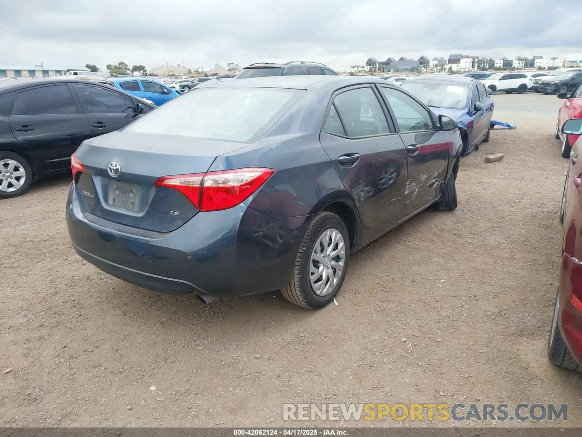 4 Photograph of a damaged car 2T1BURHE3KC125830 TOYOTA COROLLA 2019