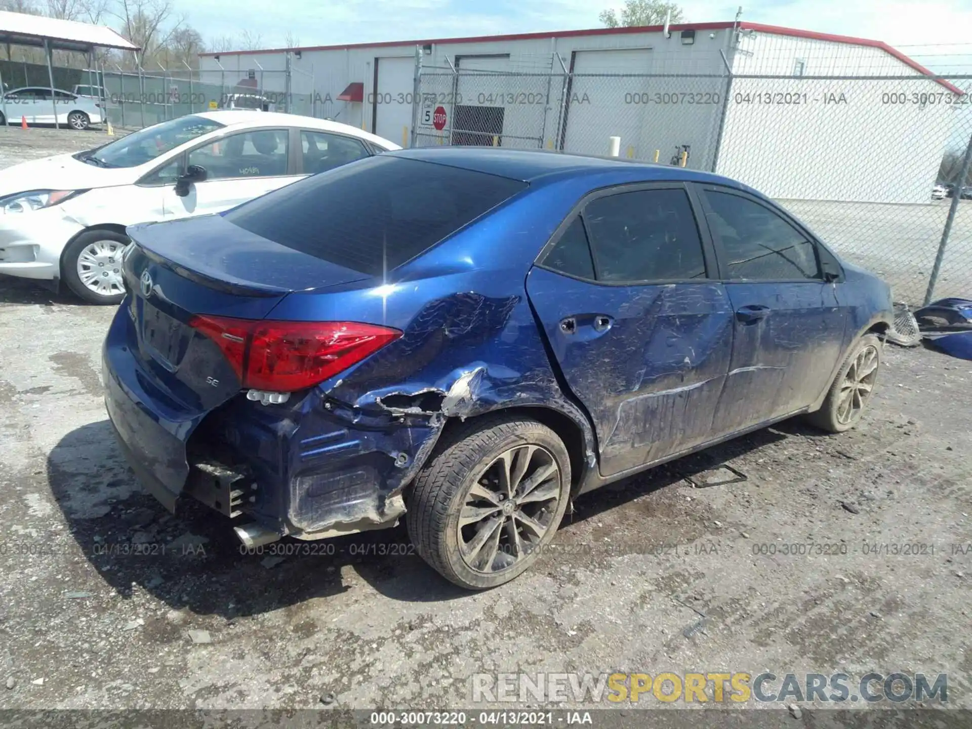 4 Photograph of a damaged car 2T1BURHE3KC127934 TOYOTA COROLLA 2019