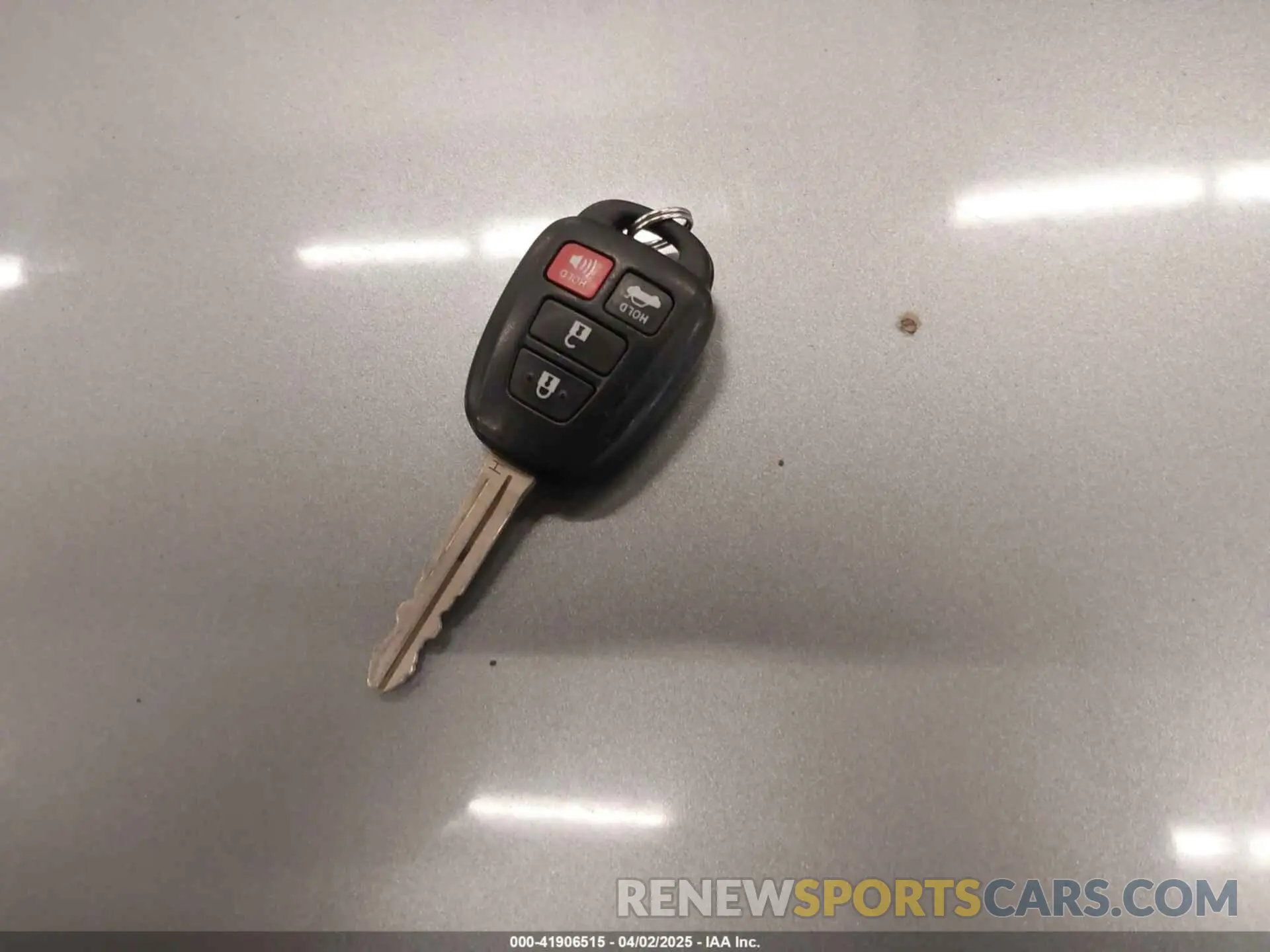 11 Photograph of a damaged car 2T1BURHE3KC136245 TOYOTA COROLLA 2019