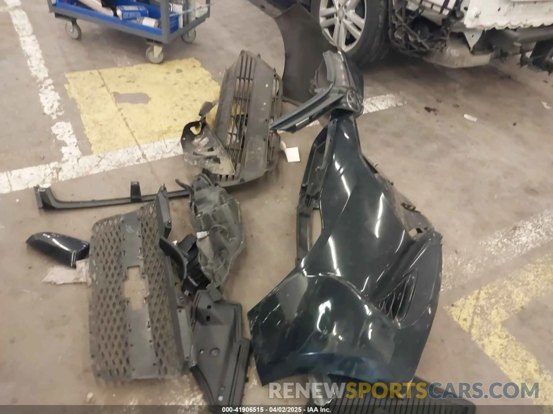 12 Photograph of a damaged car 2T1BURHE3KC136245 TOYOTA COROLLA 2019