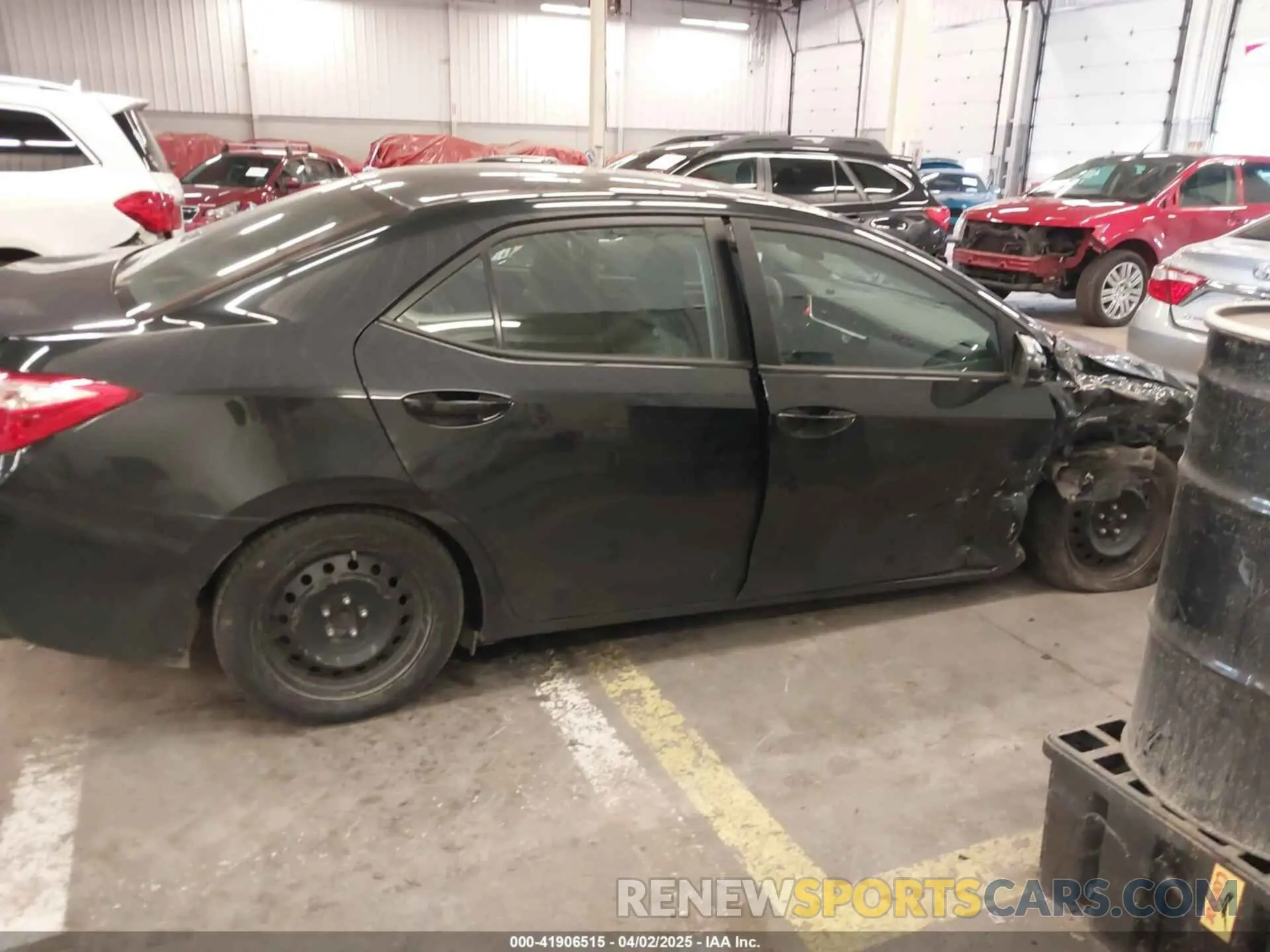 14 Photograph of a damaged car 2T1BURHE3KC136245 TOYOTA COROLLA 2019