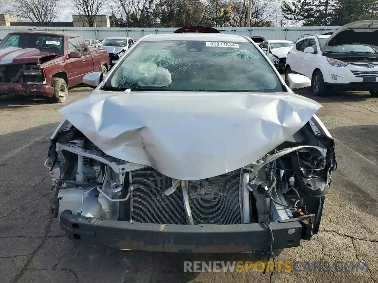 5 Photograph of a damaged car 2T1BURHE3KC140487 TOYOTA COROLLA 2019