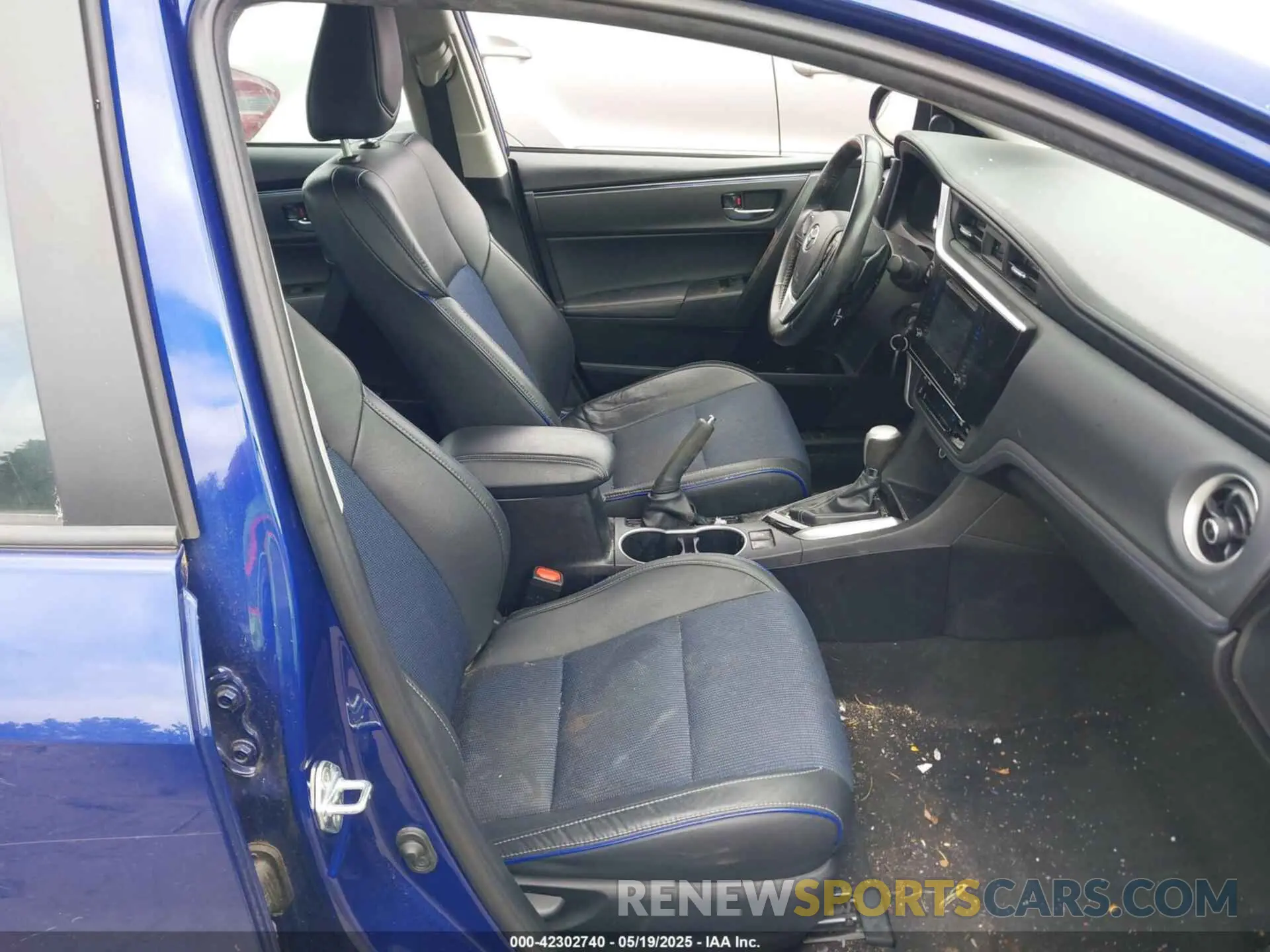 5 Photograph of a damaged car 2T1BURHE3KC142871 TOYOTA COROLLA 2019