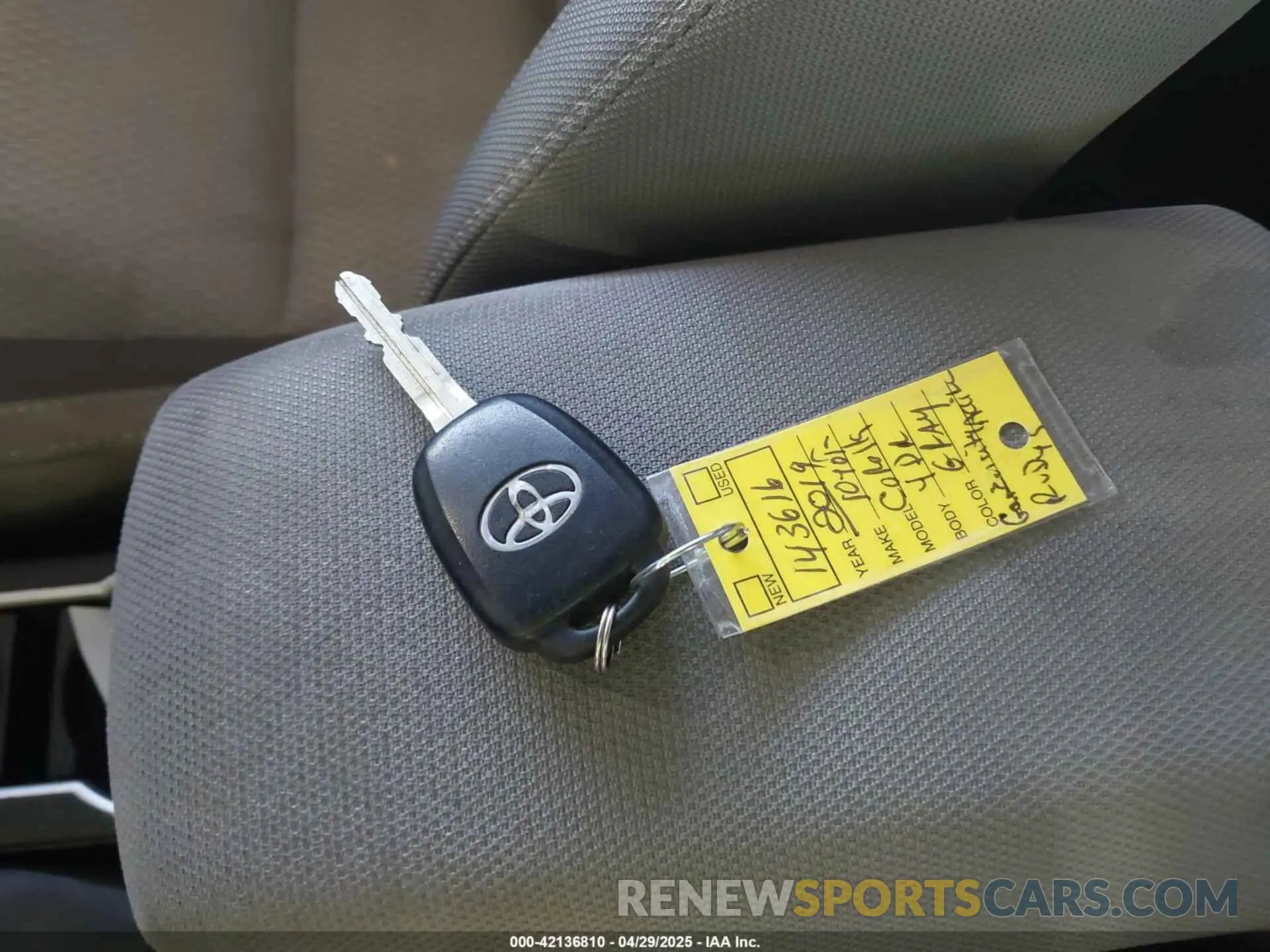 11 Photograph of a damaged car 2T1BURHE3KC143616 TOYOTA COROLLA 2019