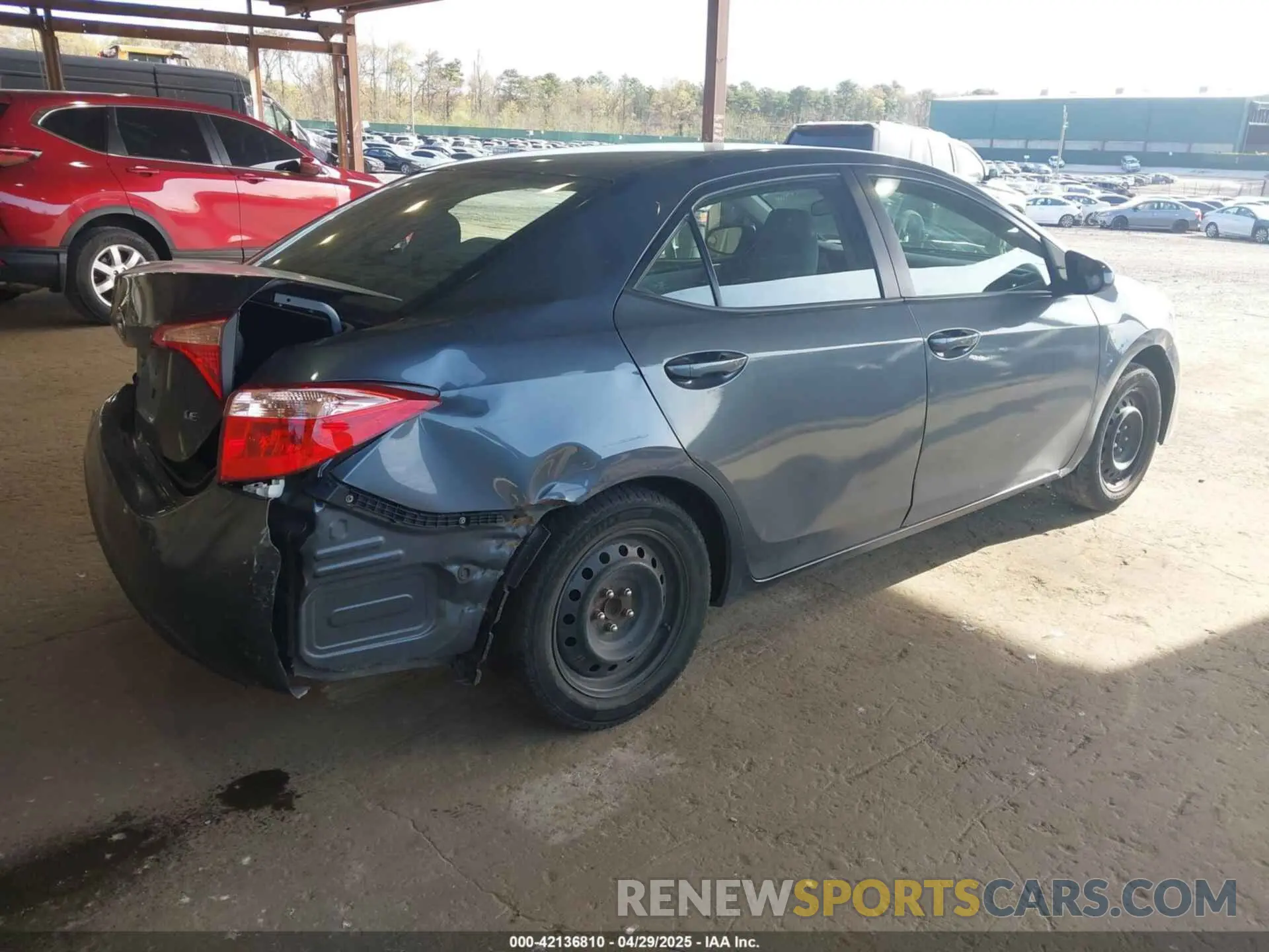 4 Photograph of a damaged car 2T1BURHE3KC143616 TOYOTA COROLLA 2019