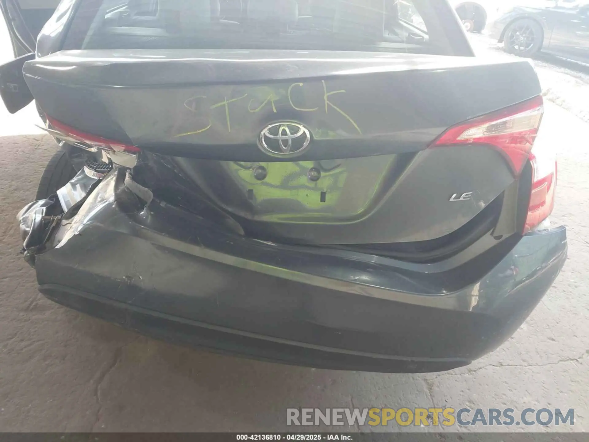 6 Photograph of a damaged car 2T1BURHE3KC143616 TOYOTA COROLLA 2019