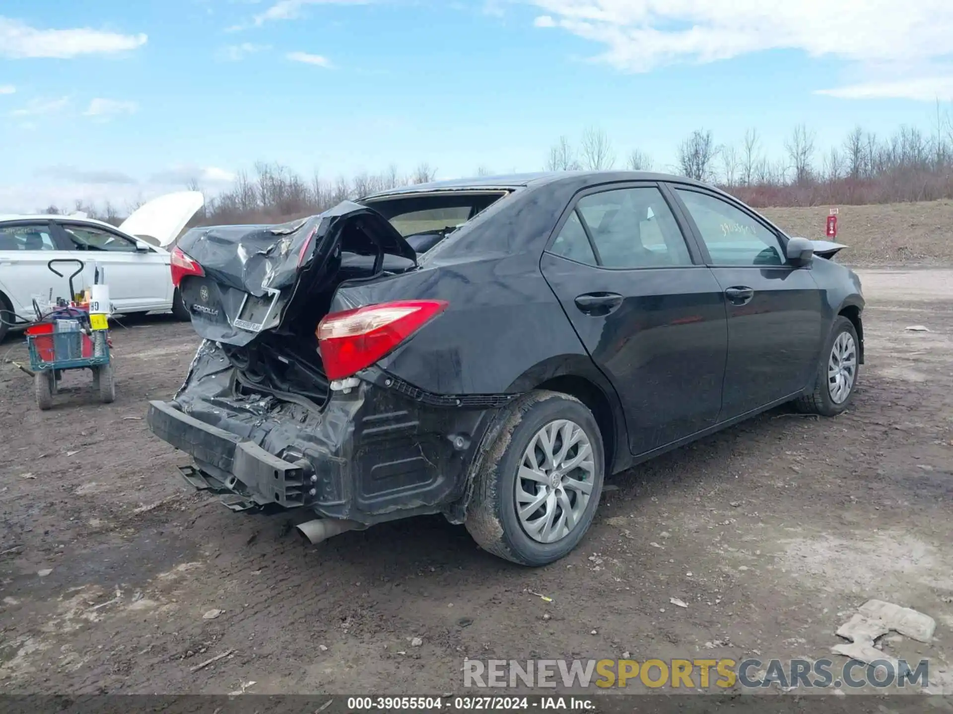 4 Photograph of a damaged car 2T1BURHE3KC147066 TOYOTA COROLLA 2019