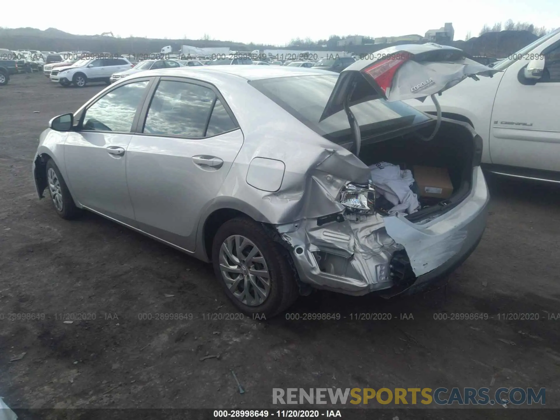 3 Photograph of a damaged car 2T1BURHE3KC149304 TOYOTA COROLLA 2019