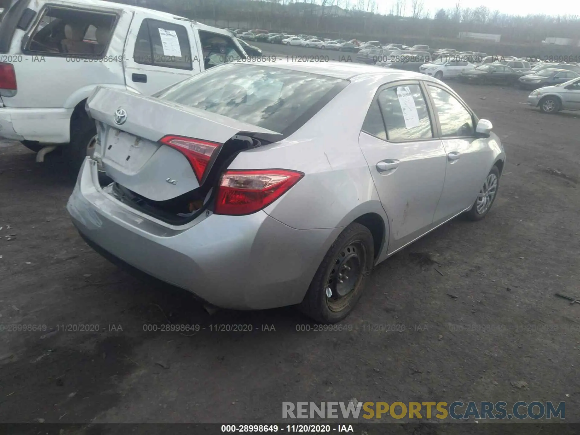 4 Photograph of a damaged car 2T1BURHE3KC149304 TOYOTA COROLLA 2019