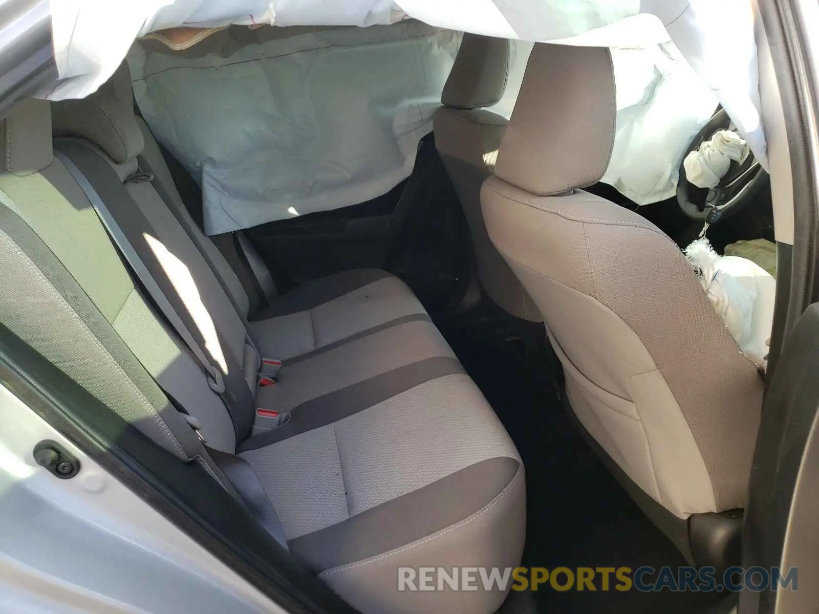 6 Photograph of a damaged car 2T1BURHE3KC151862 TOYOTA COROLLA 2019