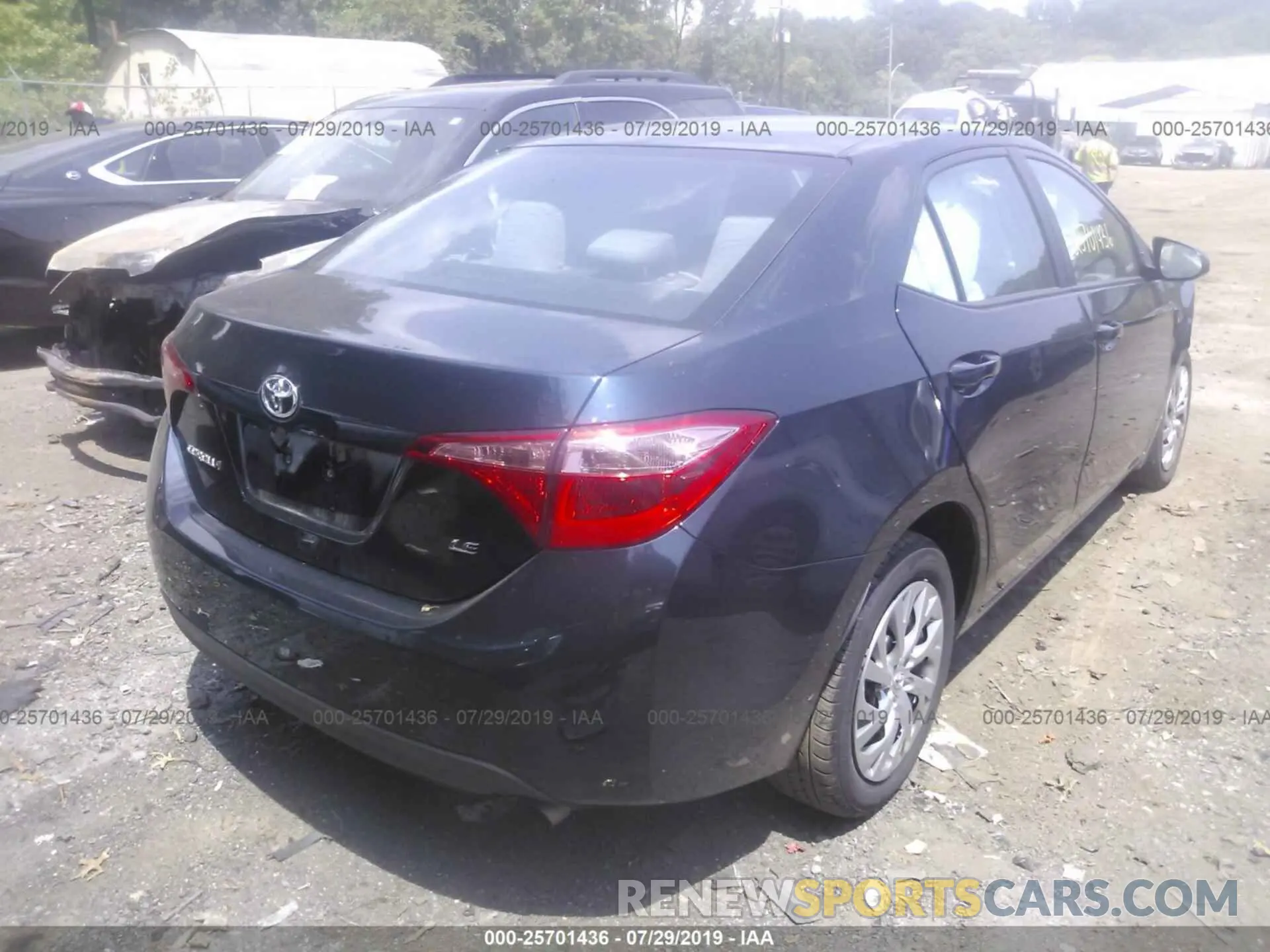 4 Photograph of a damaged car 2T1BURHE3KC153028 TOYOTA COROLLA 2019