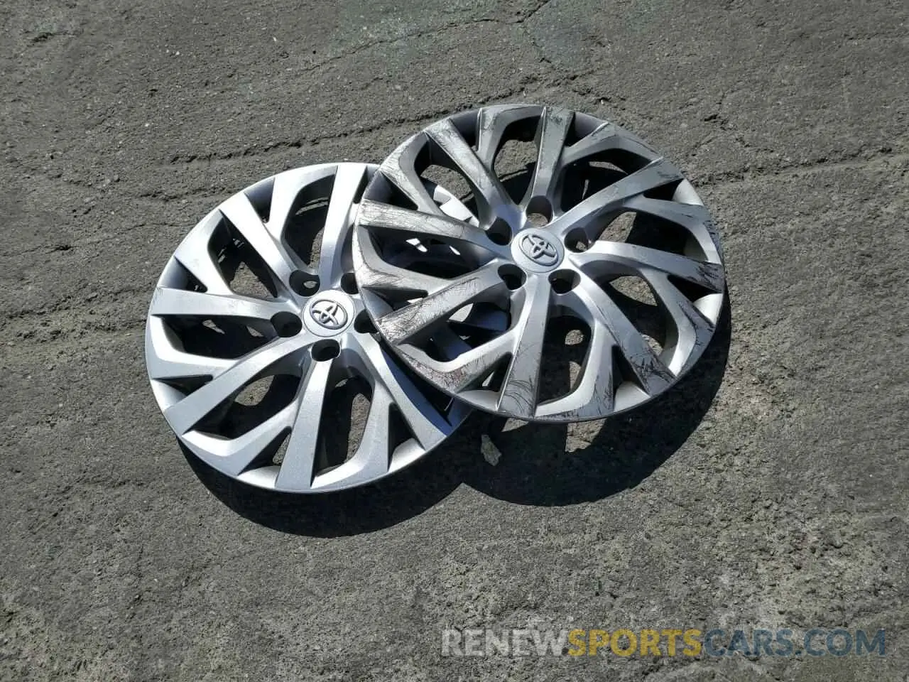 12 Photograph of a damaged car 2T1BURHE3KC153689 TOYOTA COROLLA 2019