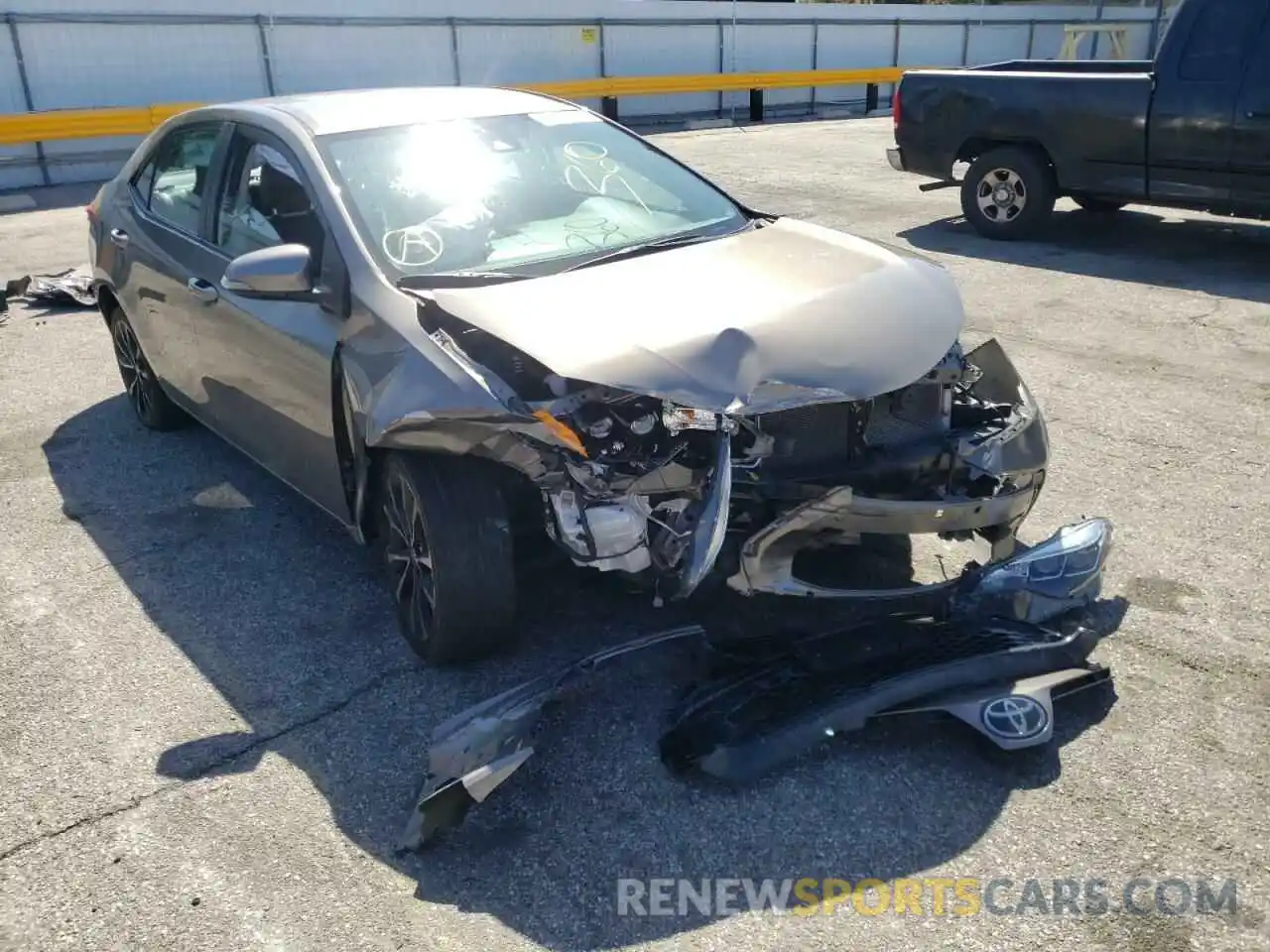 1 Photograph of a damaged car 2T1BURHE3KC154180 TOYOTA COROLLA 2019