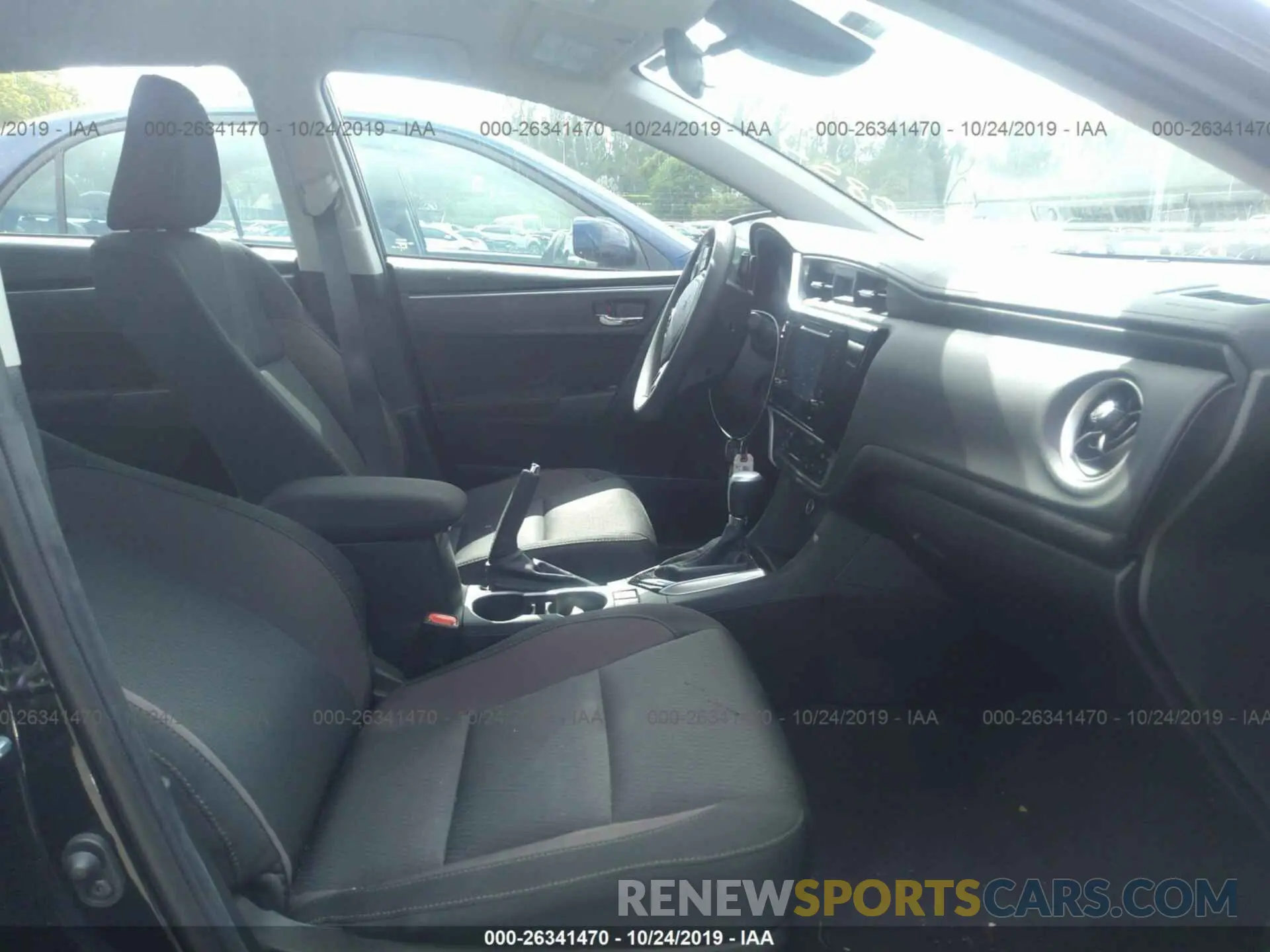 5 Photograph of a damaged car 2T1BURHE3KC156804 TOYOTA COROLLA 2019