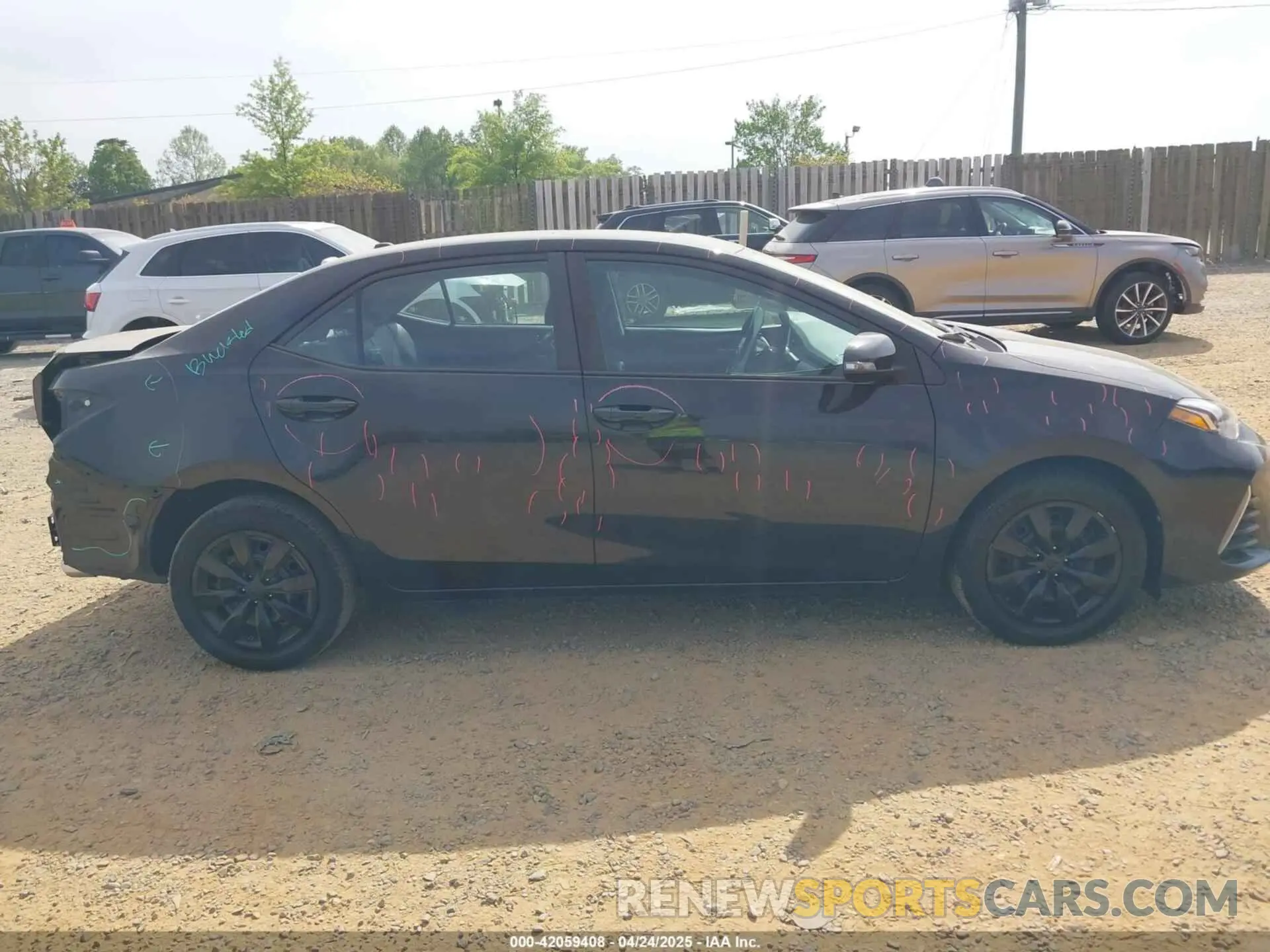 14 Photograph of a damaged car 2T1BURHE3KC160691 TOYOTA COROLLA 2019