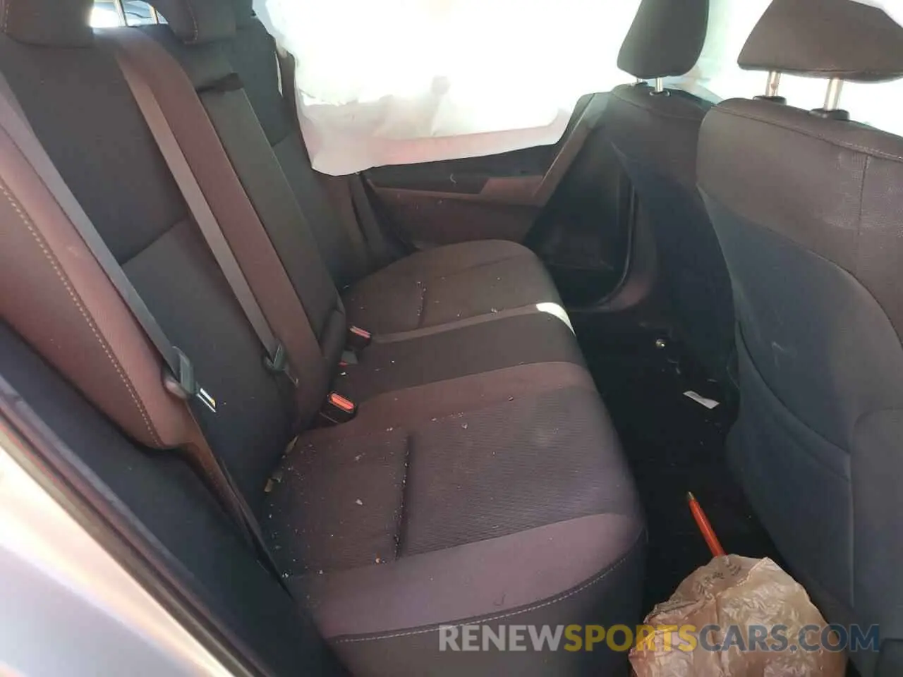 11 Photograph of a damaged car 2T1BURHE3KC163817 TOYOTA COROLLA 2019