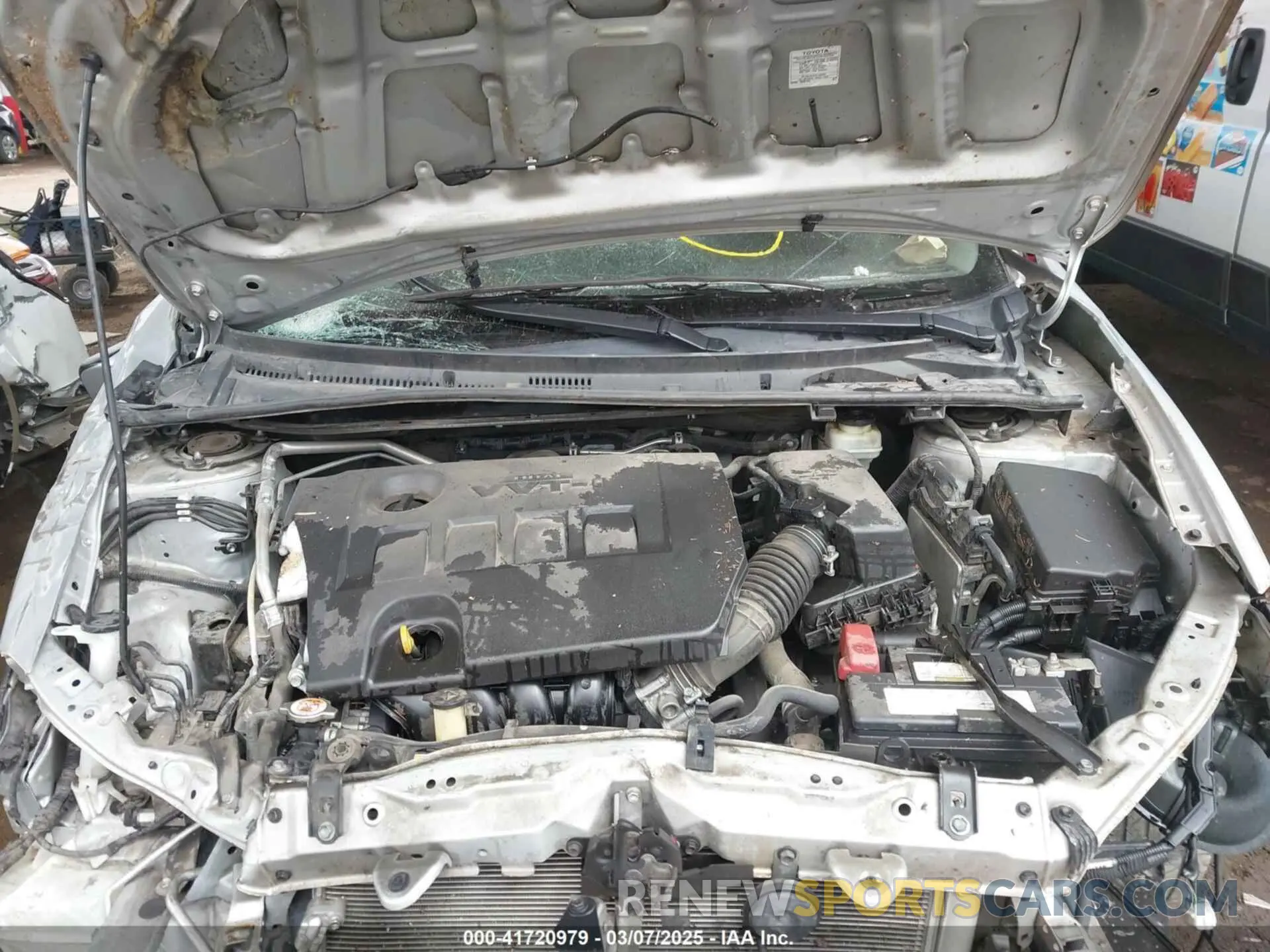 10 Photograph of a damaged car 2T1BURHE3KC164255 TOYOTA COROLLA 2019