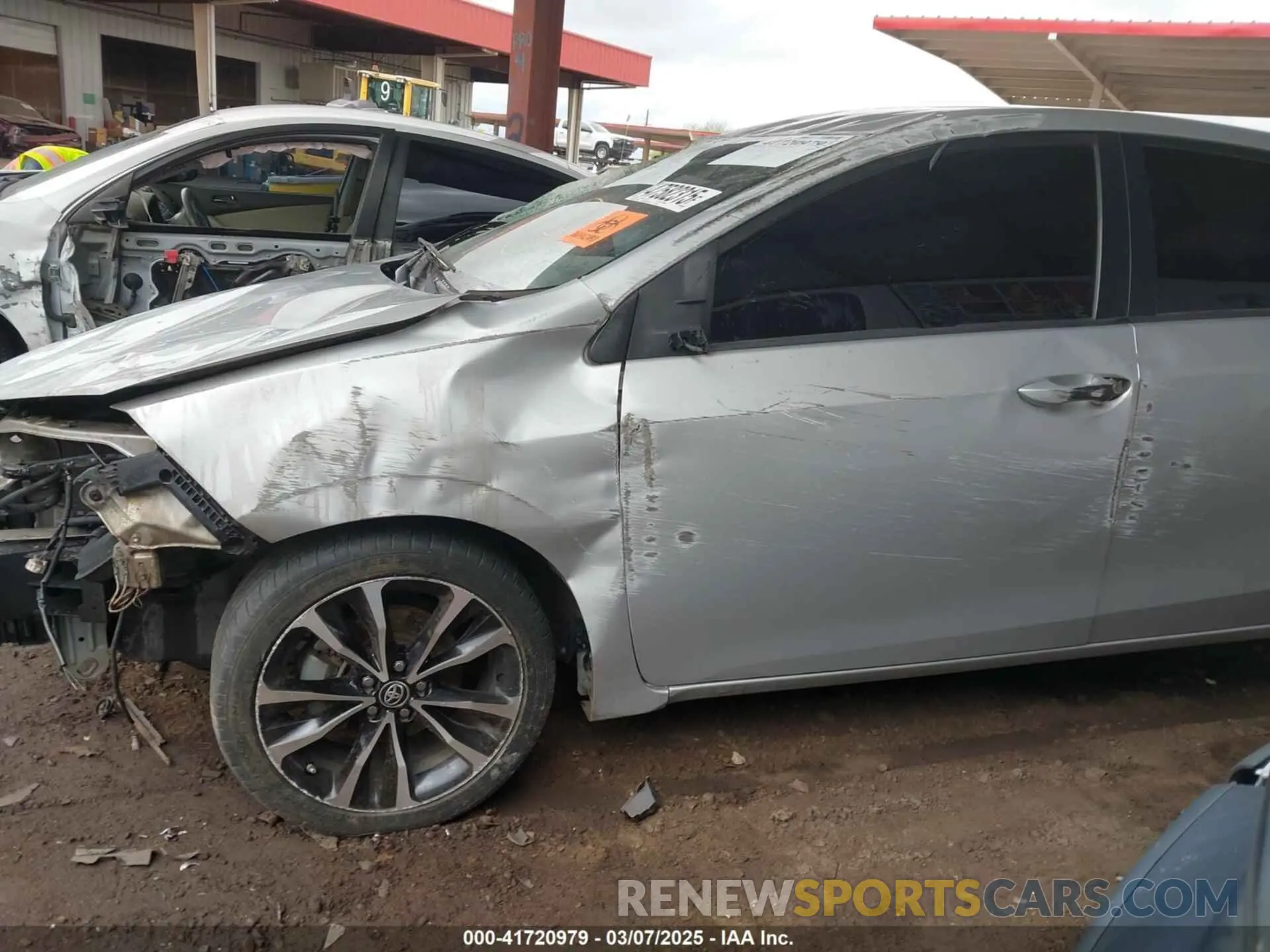 14 Photograph of a damaged car 2T1BURHE3KC164255 TOYOTA COROLLA 2019