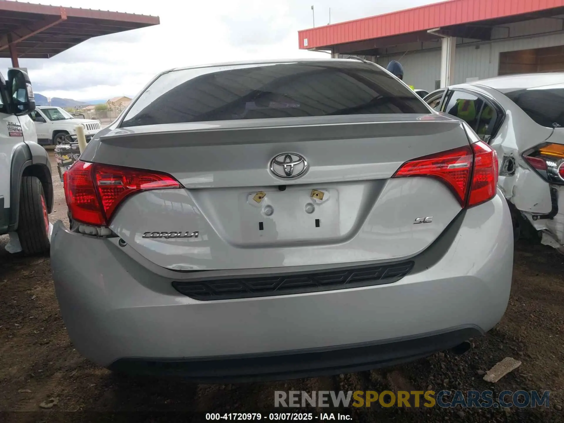 16 Photograph of a damaged car 2T1BURHE3KC164255 TOYOTA COROLLA 2019