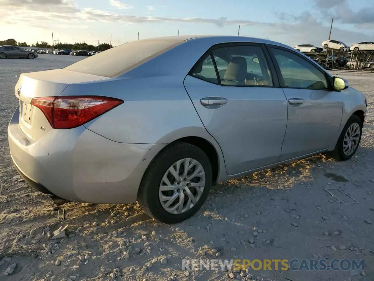 3 Photograph of a damaged car 2T1BURHE3KC164479 TOYOTA COROLLA 2019