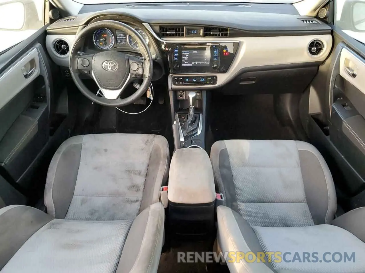 8 Photograph of a damaged car 2T1BURHE3KC164479 TOYOTA COROLLA 2019