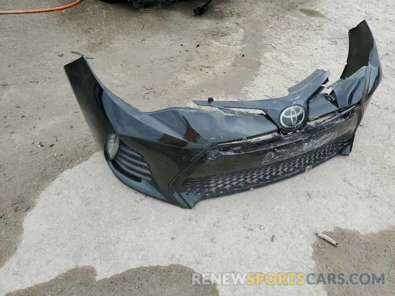 12 Photograph of a damaged car 2T1BURHE3KC168385 TOYOTA COROLLA 2019