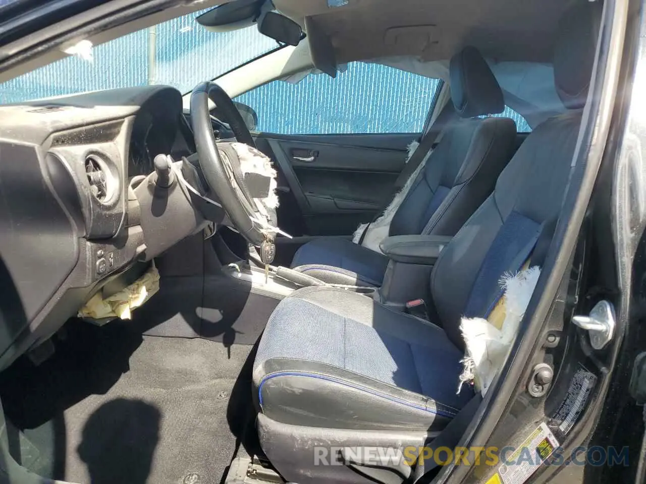 7 Photograph of a damaged car 2T1BURHE3KC168385 TOYOTA COROLLA 2019