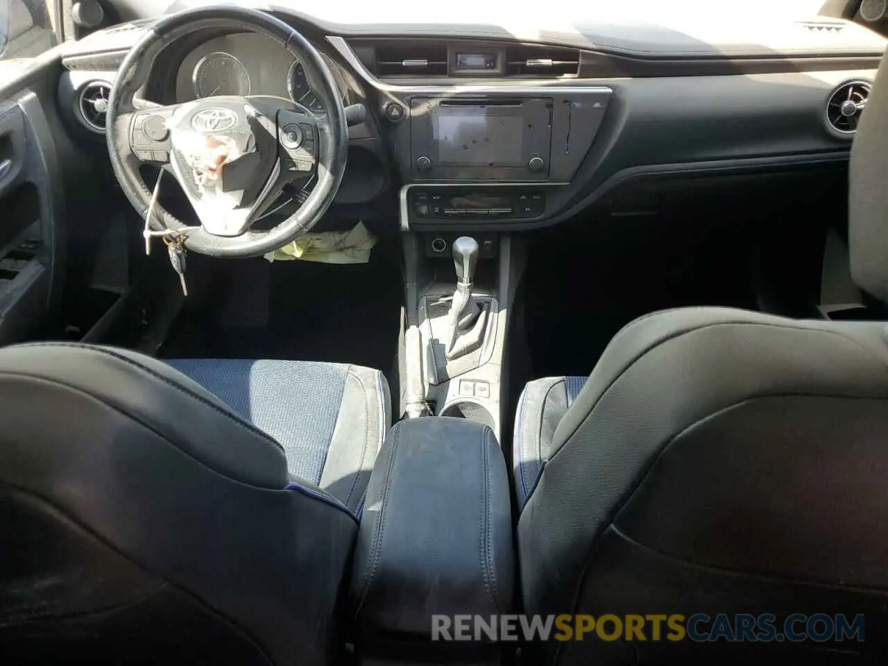 8 Photograph of a damaged car 2T1BURHE3KC168385 TOYOTA COROLLA 2019