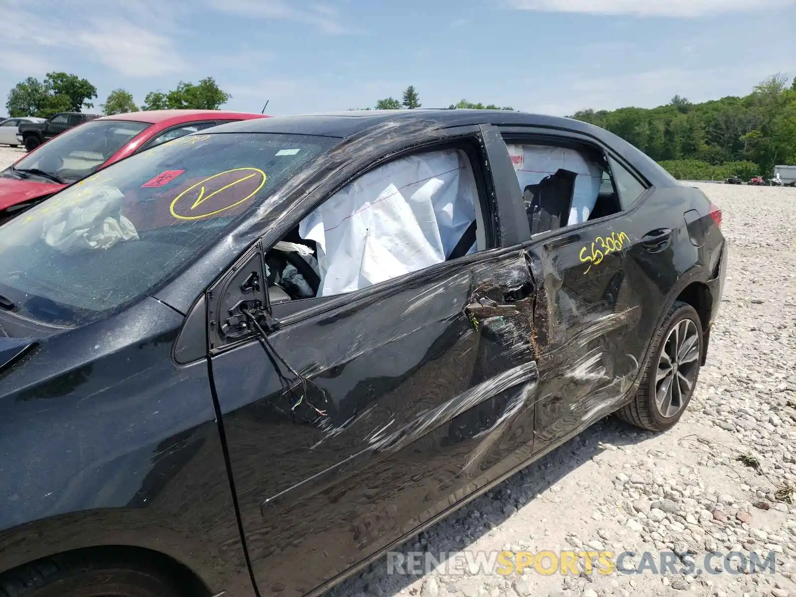 9 Photograph of a damaged car 2T1BURHE3KC169150 TOYOTA COROLLA 2019