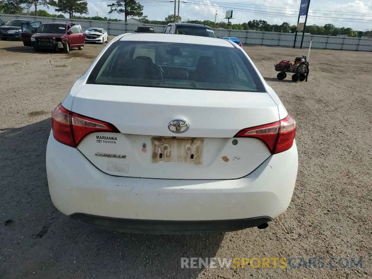 6 Photograph of a damaged car 2T1BURHE3KC173523 TOYOTA COROLLA 2019