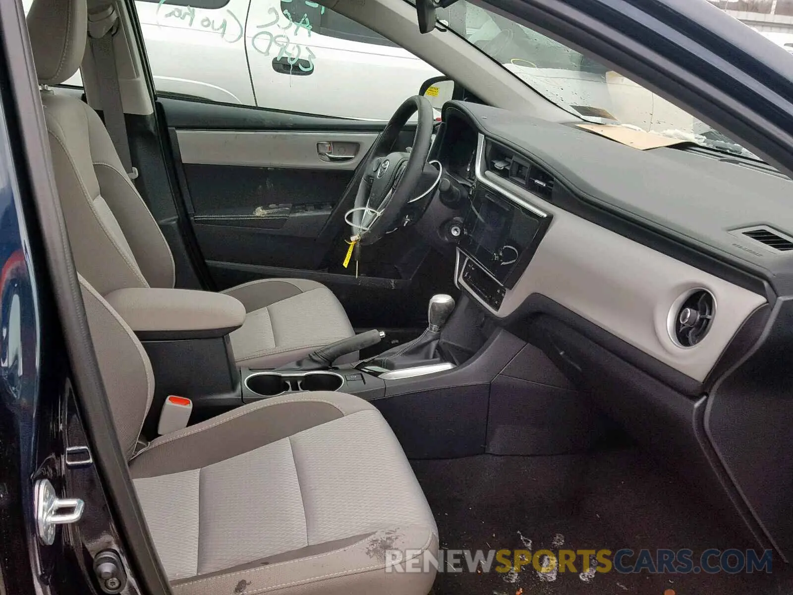 5 Photograph of a damaged car 2T1BURHE3KC173909 TOYOTA COROLLA 2019