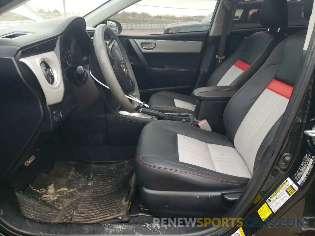 7 Photograph of a damaged car 2T1BURHE3KC175837 TOYOTA COROLLA 2019