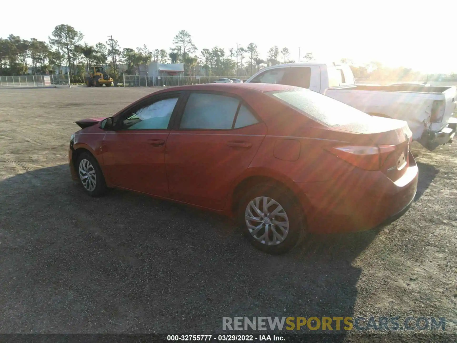 3 Photograph of a damaged car 2T1BURHE3KC180701 TOYOTA COROLLA 2019