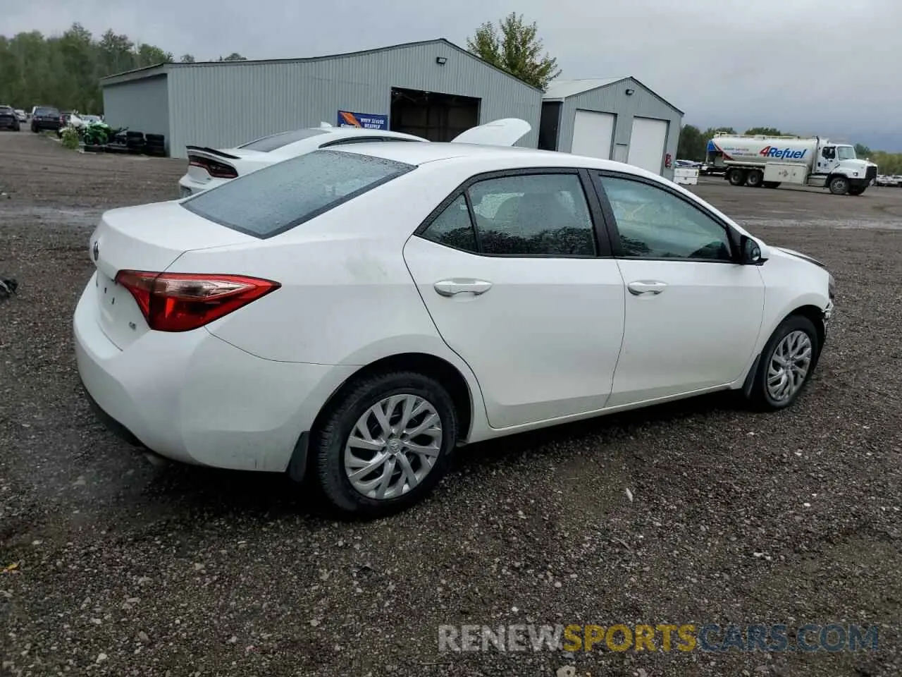 3 Photograph of a damaged car 2T1BURHE3KC192413 TOYOTA COROLLA 2019