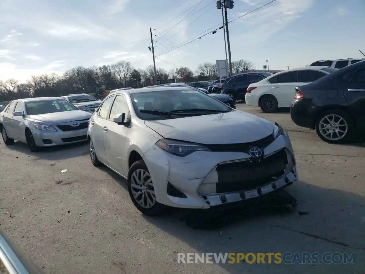 1 Photograph of a damaged car 2T1BURHE3KC192685 TOYOTA COROLLA 2019