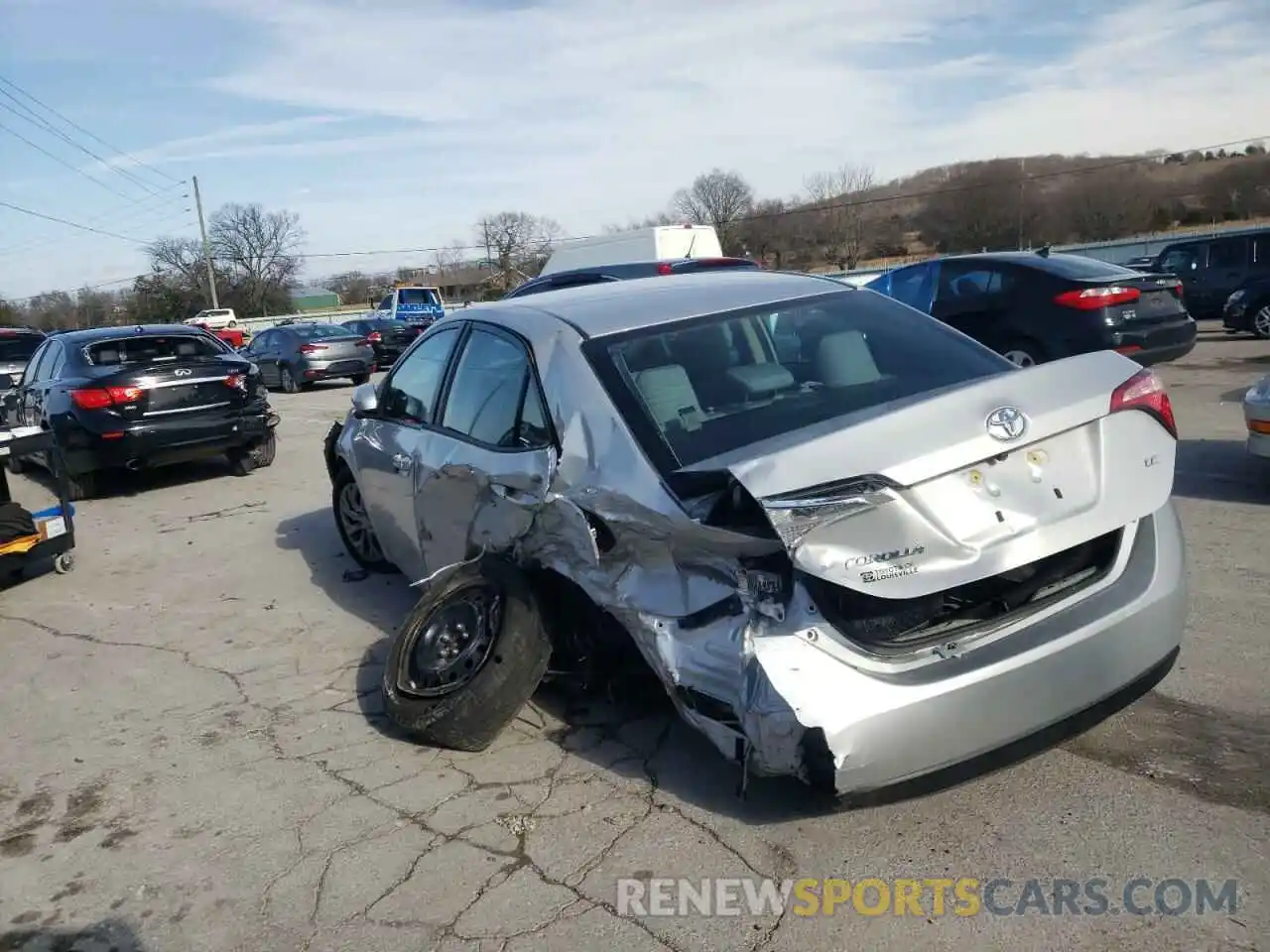 3 Photograph of a damaged car 2T1BURHE3KC192685 TOYOTA COROLLA 2019