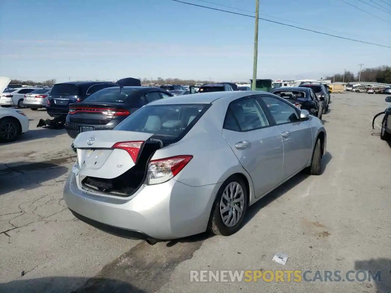 4 Photograph of a damaged car 2T1BURHE3KC192685 TOYOTA COROLLA 2019