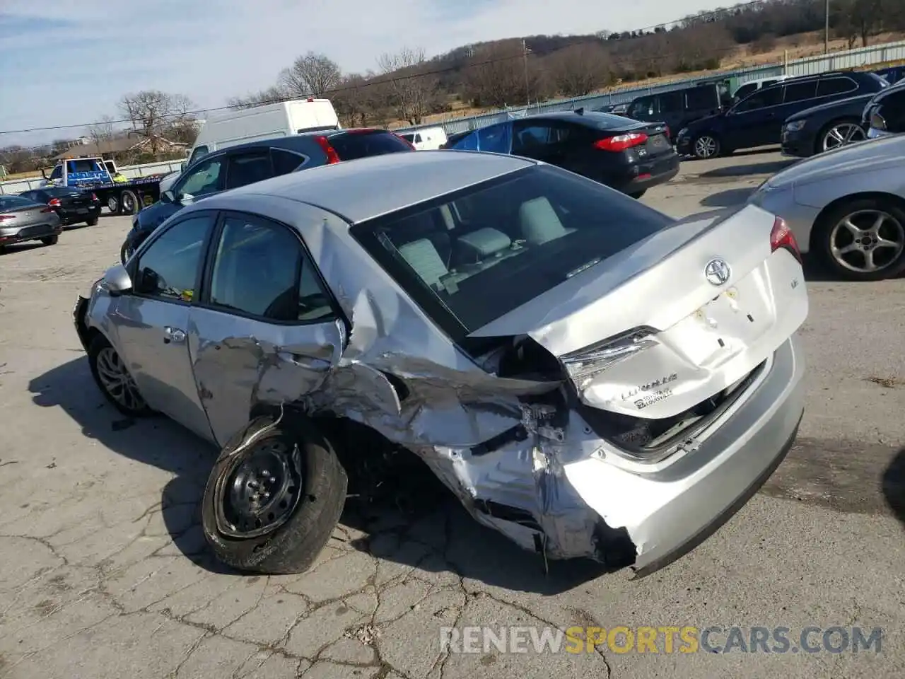 9 Photograph of a damaged car 2T1BURHE3KC192685 TOYOTA COROLLA 2019