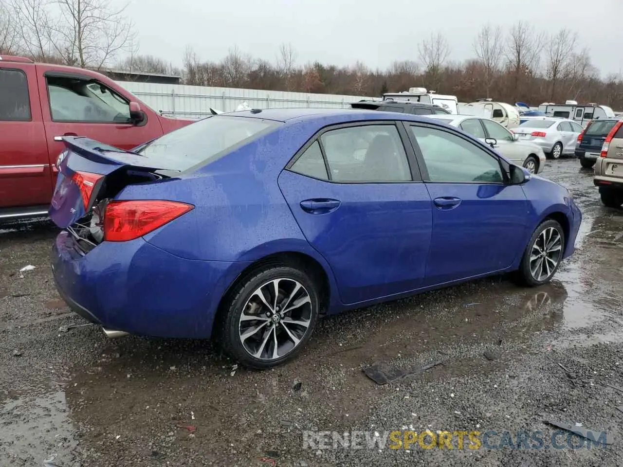 3 Photograph of a damaged car 2T1BURHE3KC194114 TOYOTA COROLLA 2019