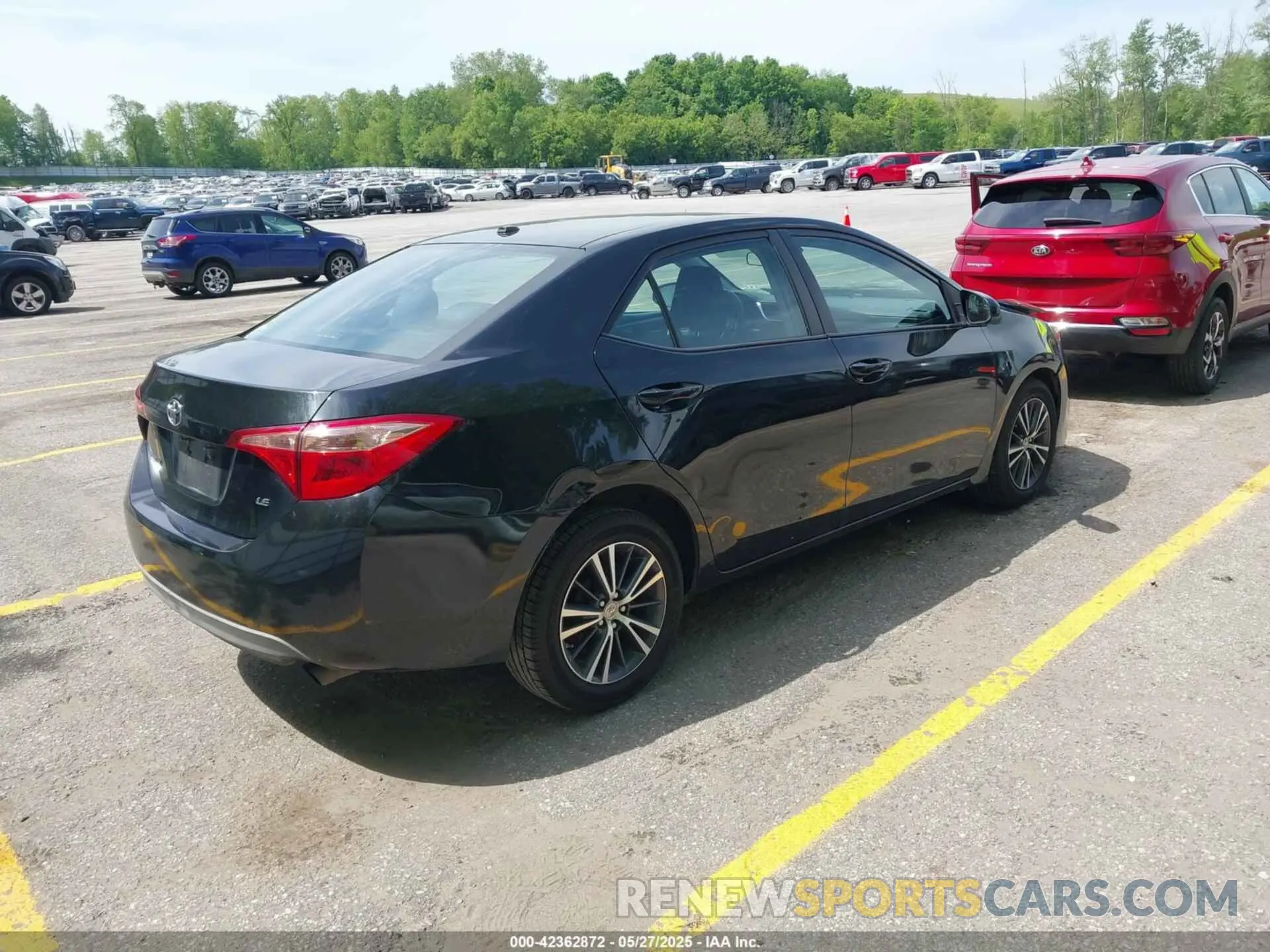 4 Photograph of a damaged car 2T1BURHE3KC199300 TOYOTA COROLLA 2019