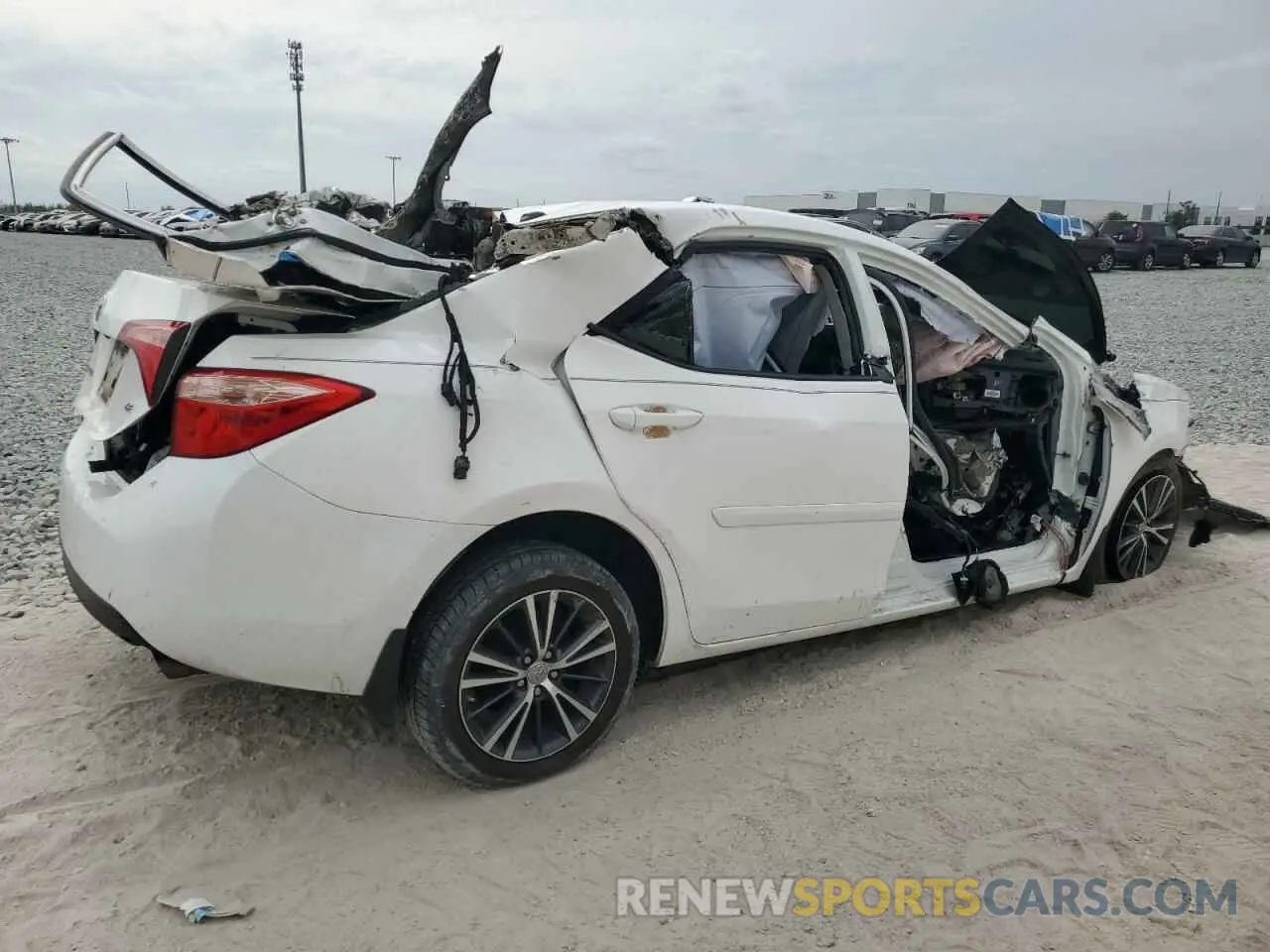 3 Photograph of a damaged car 2T1BURHE3KC199958 TOYOTA COROLLA 2019