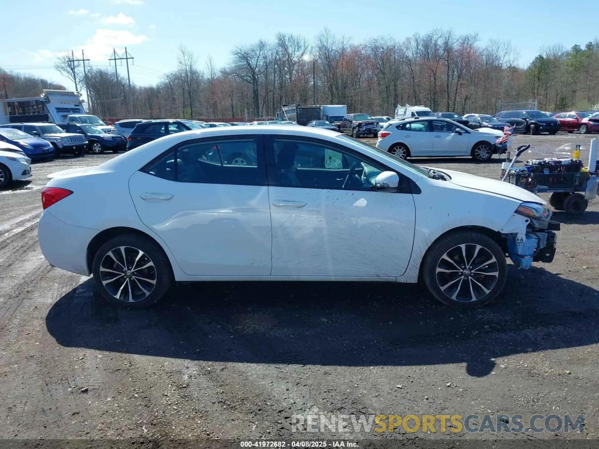 13 Photograph of a damaged car 2T1BURHE3KC202616 TOYOTA COROLLA 2019